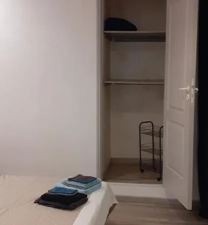 Spacieux T4 Plein Centre La Coupole Nîmes