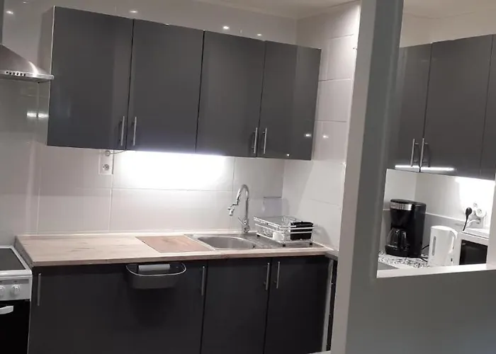 Spacieux T4 Plein Centre La Coupole Νιμ
